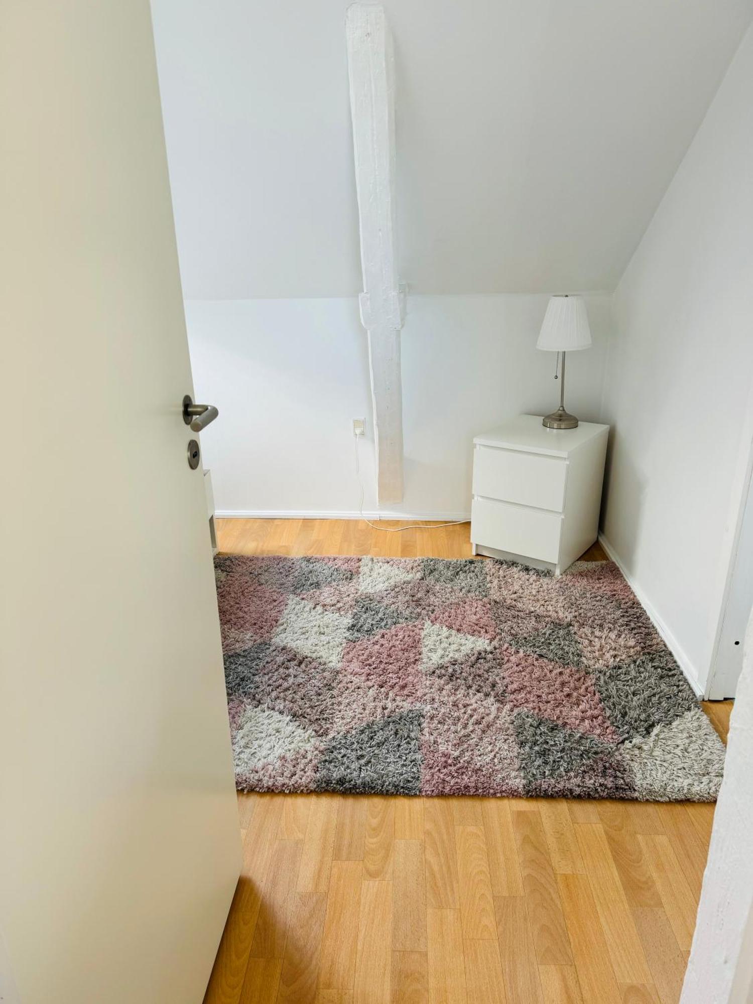 Cozy 2-room