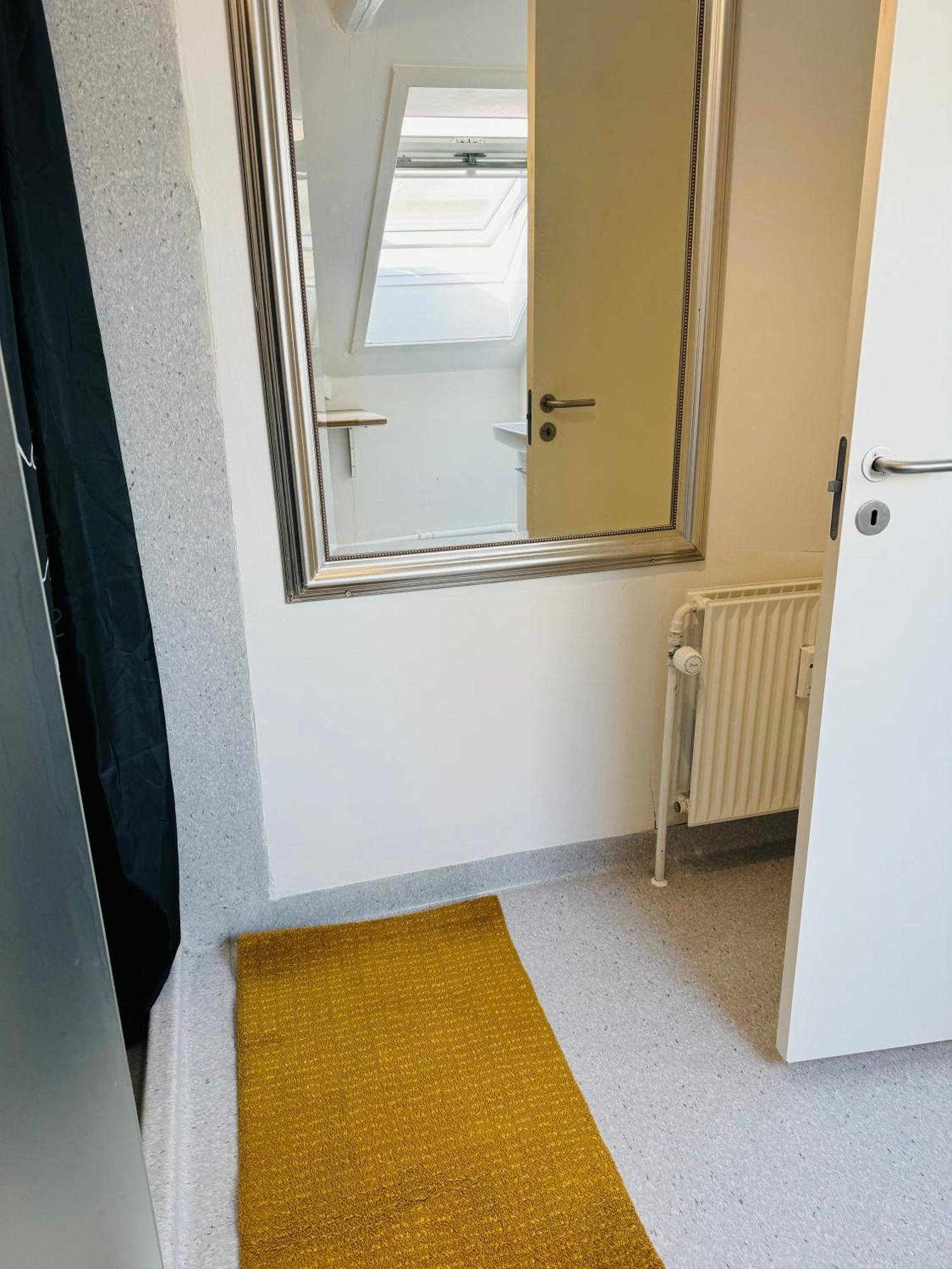 Cozy 2-room Apartment *